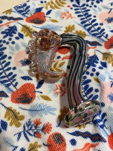 Preview pic of Odd shaped piece (seashell)