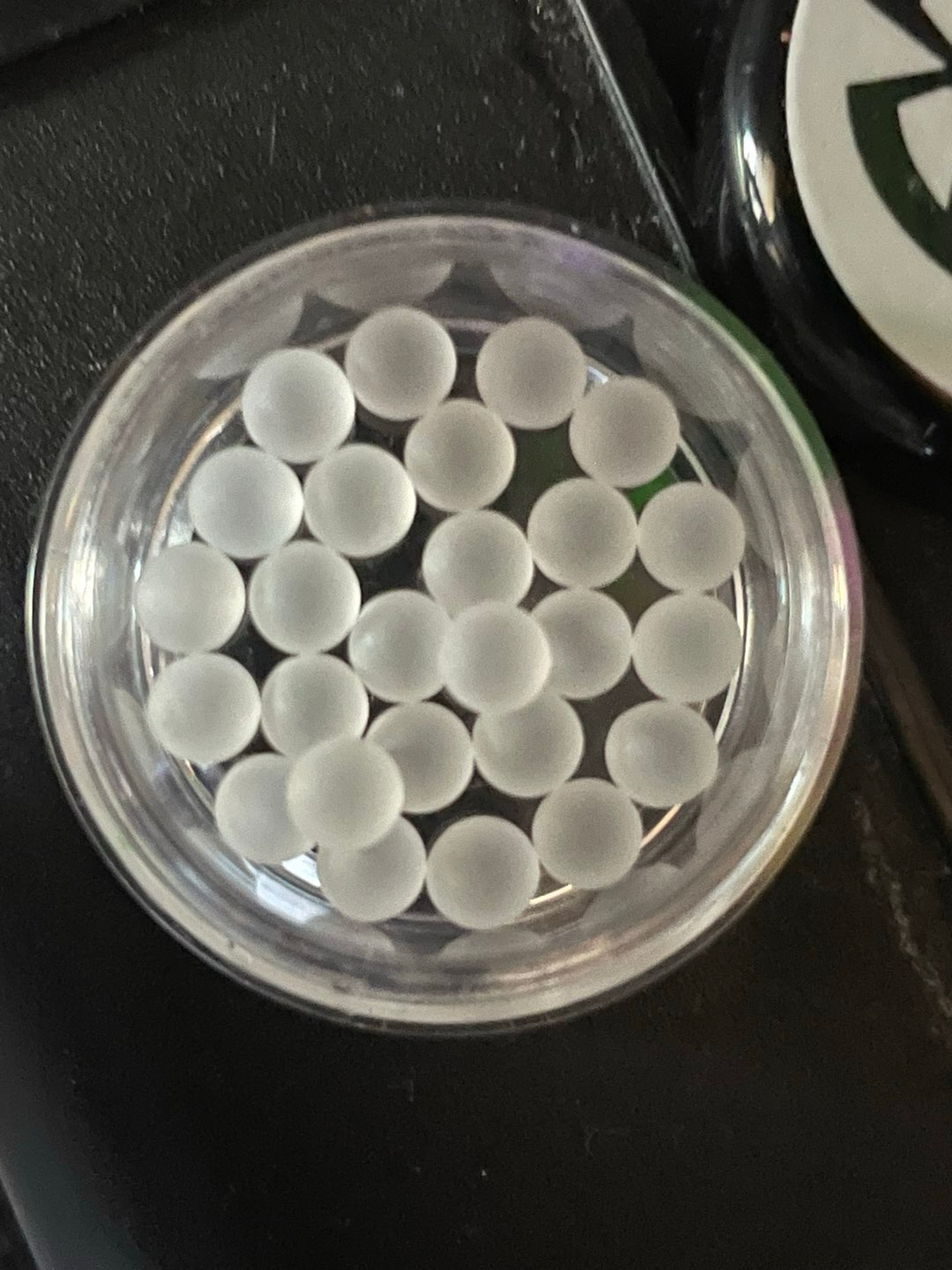 Preview pic of Black market glass - snowballs