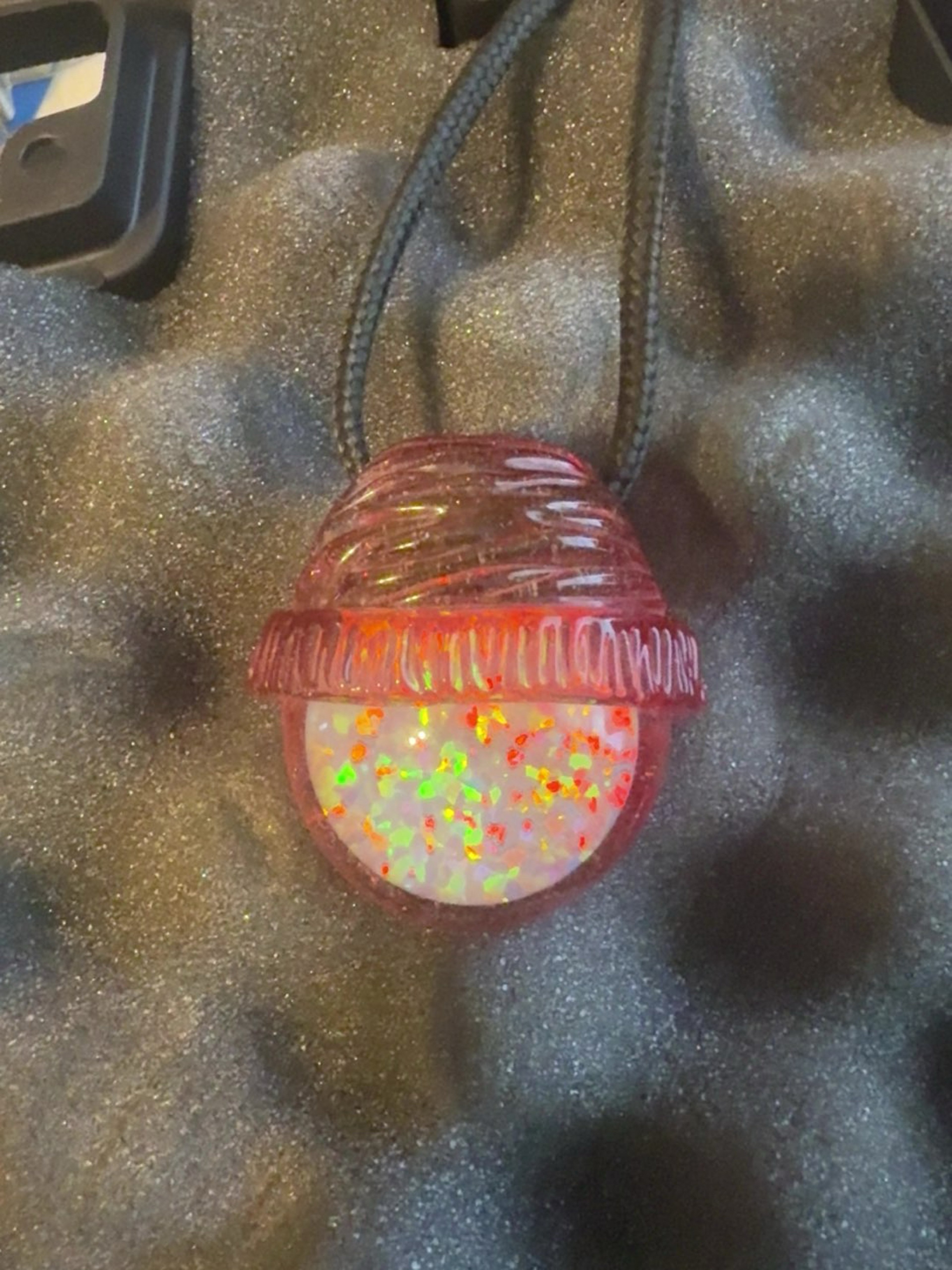 Preview pic of Junkie glass 30 mm opal gold ruby