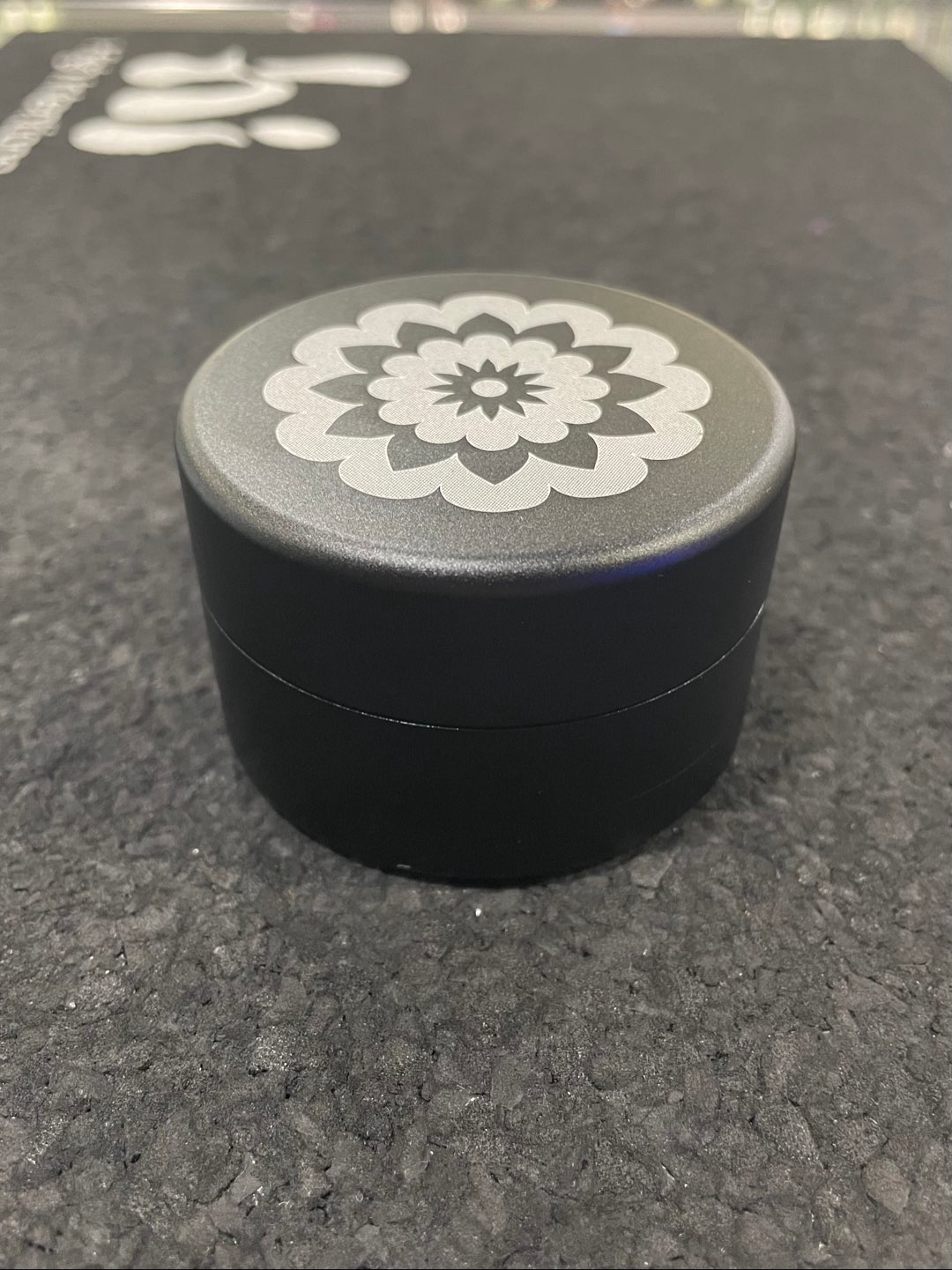 Preview pic of Flower Mill 2.5” Standard