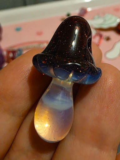 Preview pic of Cropal cherry red mushroom pendant