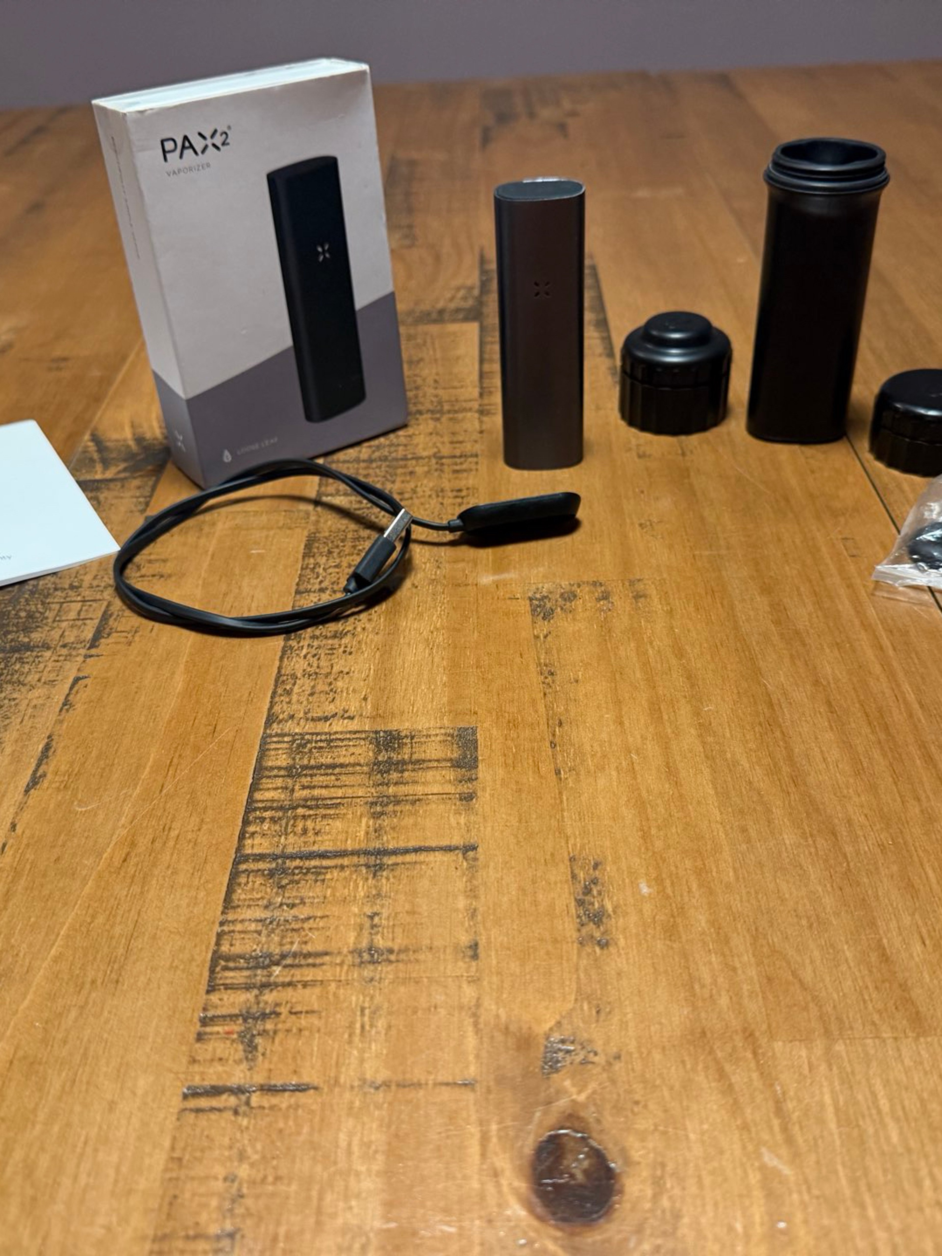 PAX 2  herbal vaporizer with all originals, extra mouthpiece, and hard shell travel case image 0