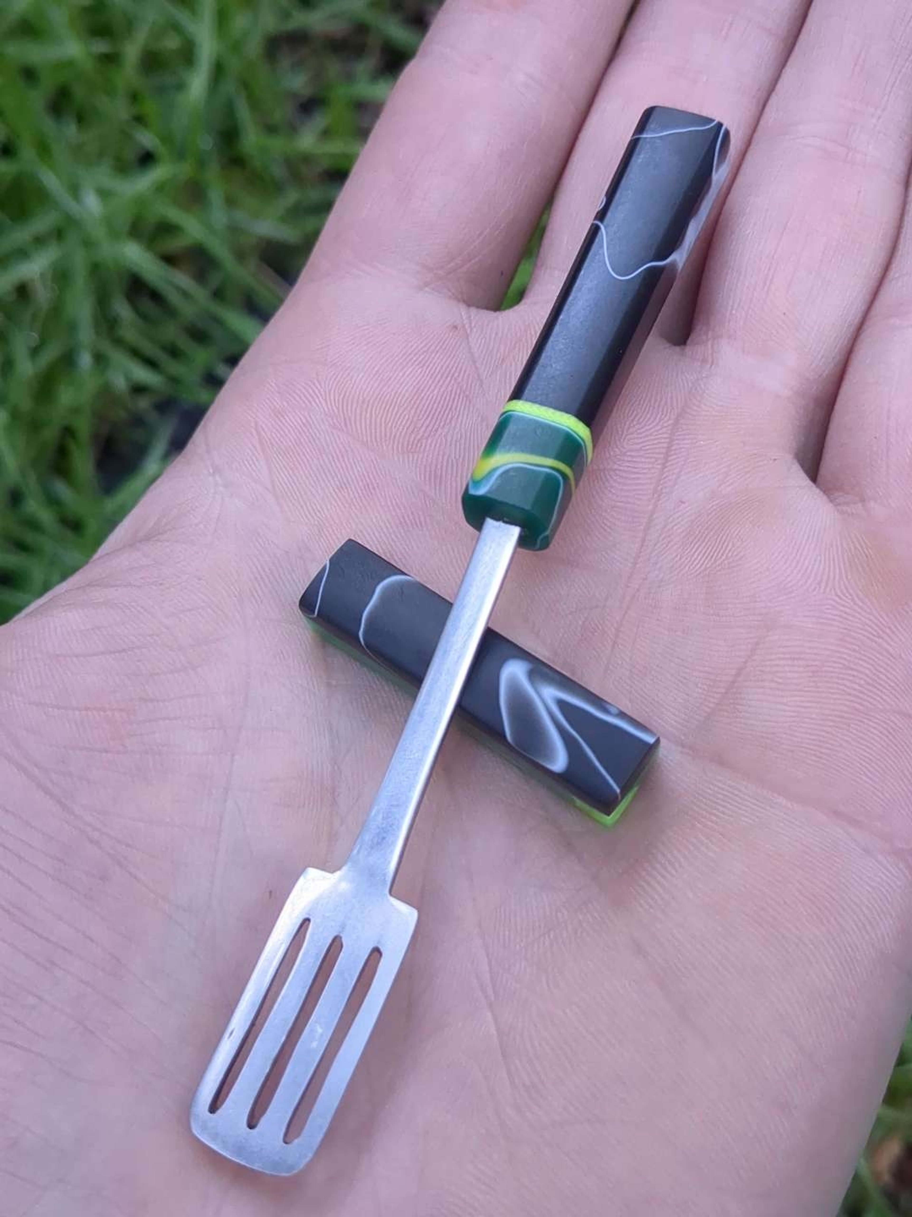 Preview pic of Slabslicer710 Hash-Slinger Spatula