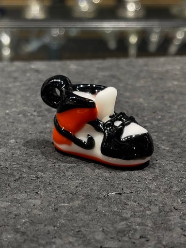 Preview pic of Hoobs AJ1 Pendant
