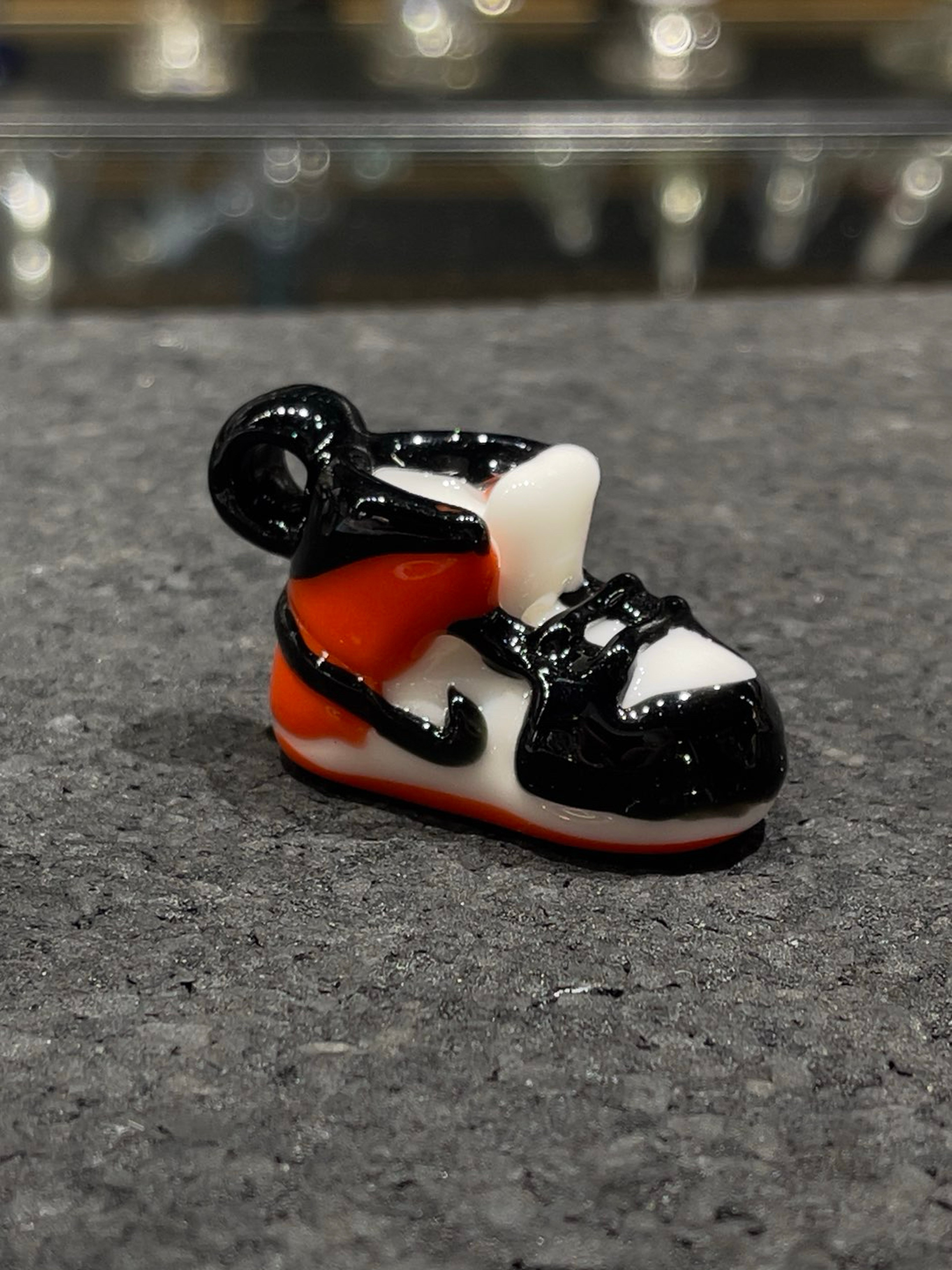 Preview pic of Hoobs AJ1 Pendant