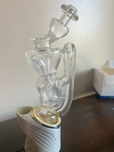 Preview pic of Padd glass recycler puffco attachment