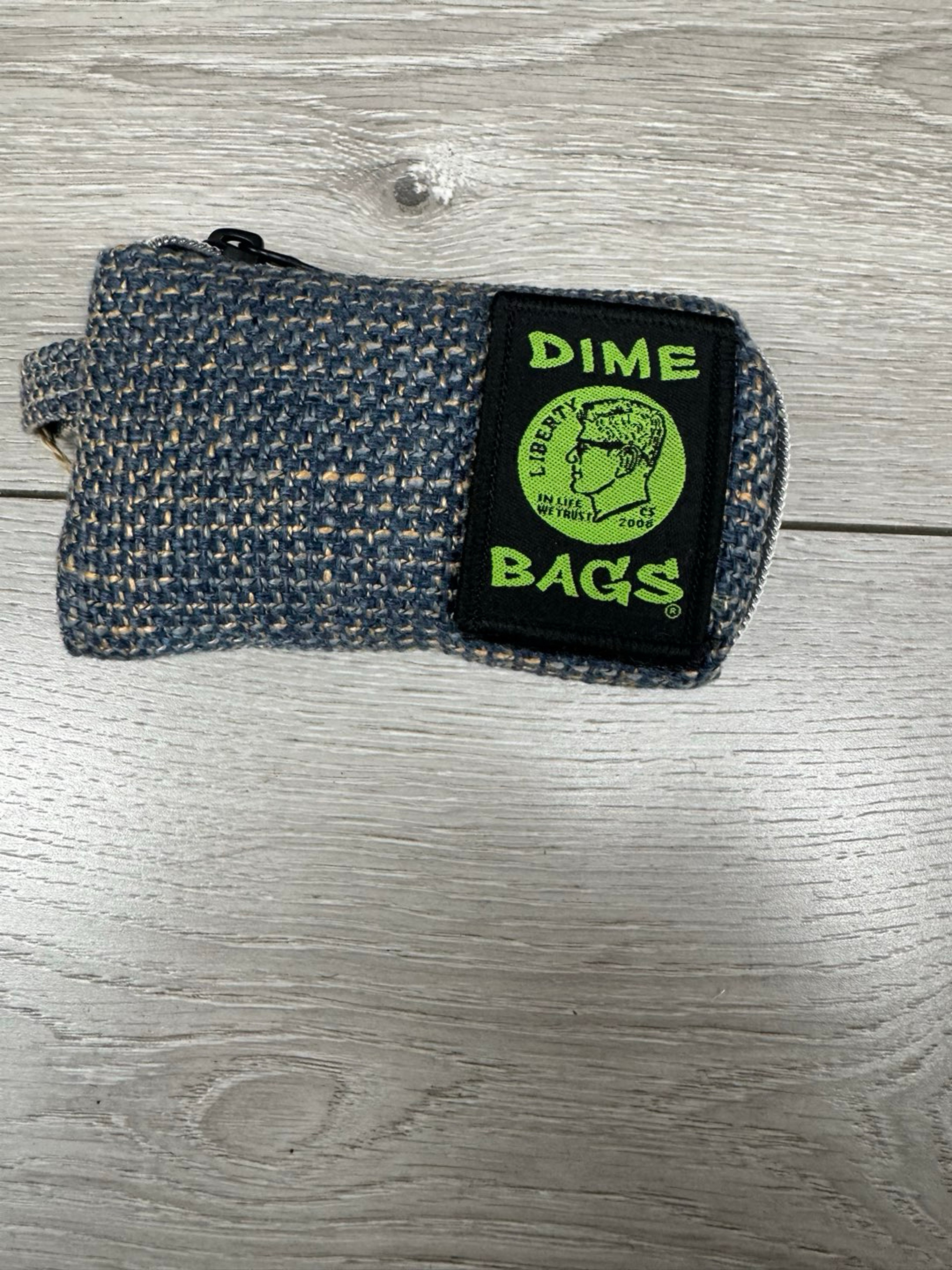 Preview pic of Dime bag padded pouch 5” sky