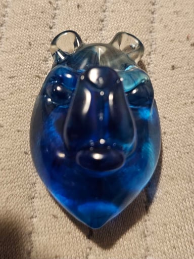 Preview pic of Coyle bear mold pendant. Rare