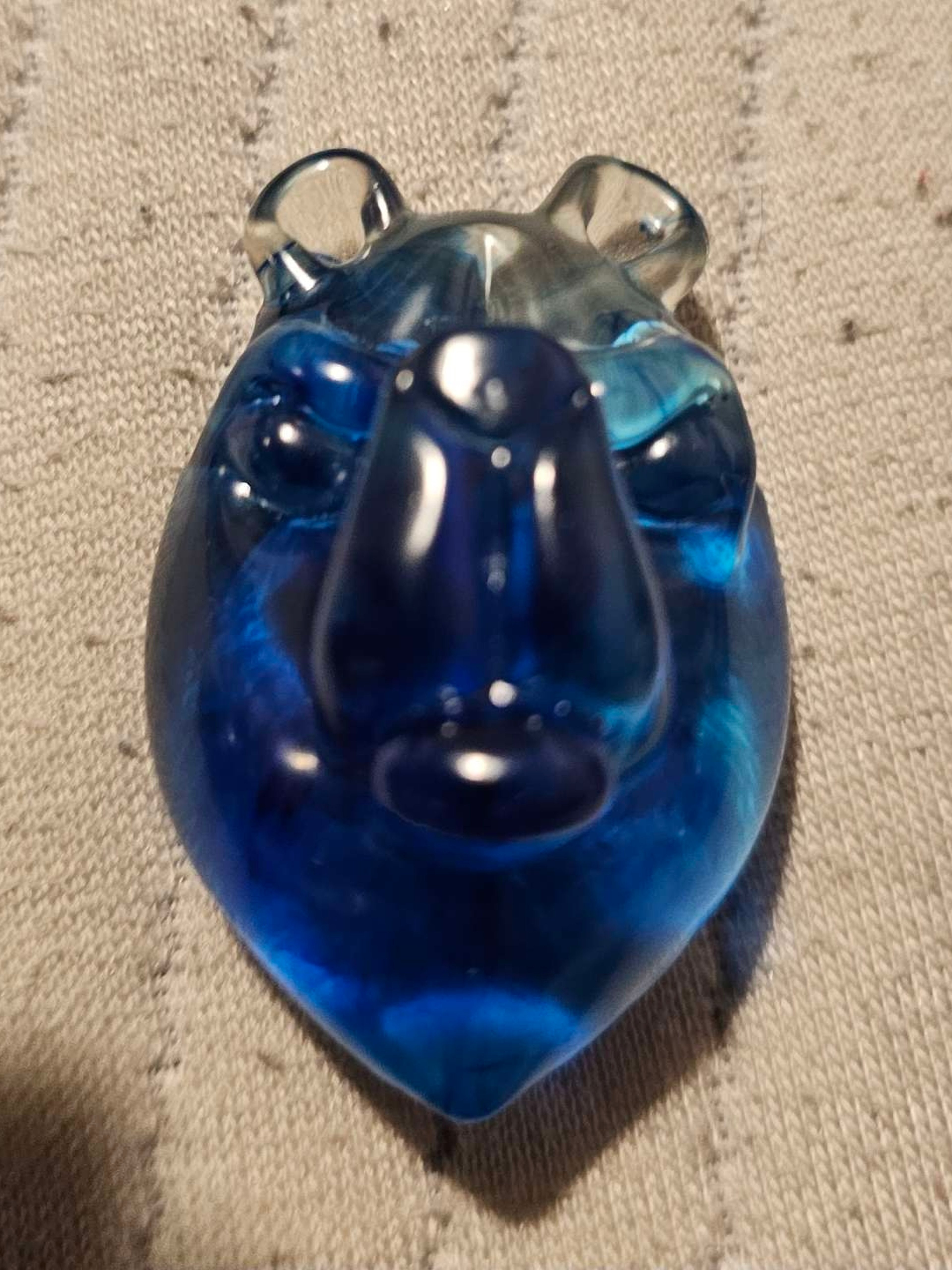 Preview pic of Coyle bear mold pendant. Rare