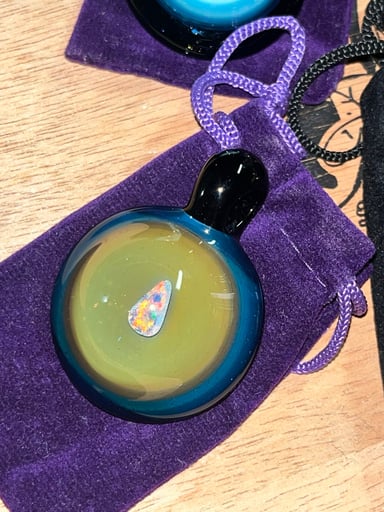 Preview pic of Opal Pendant