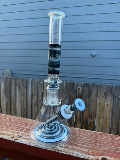 Preview pic of Hedman Headies blue beaker