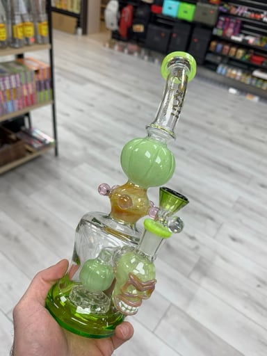 Preview pic of Lookah green face rig 12”