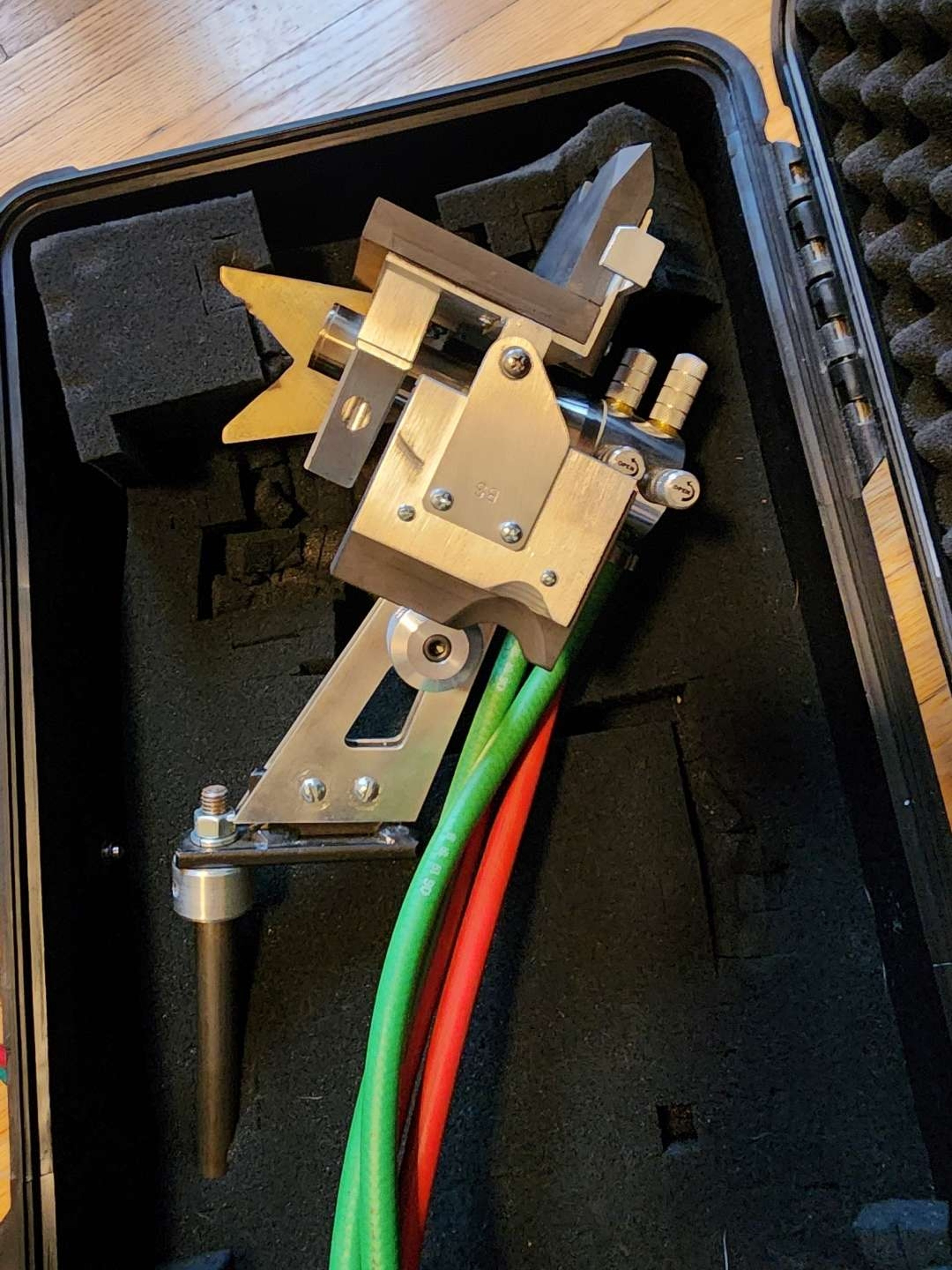 Preview pic of GTT Torch & tools