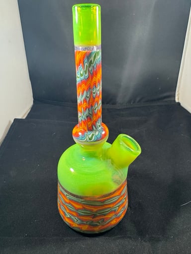 Preview pic of 2 stroke glass