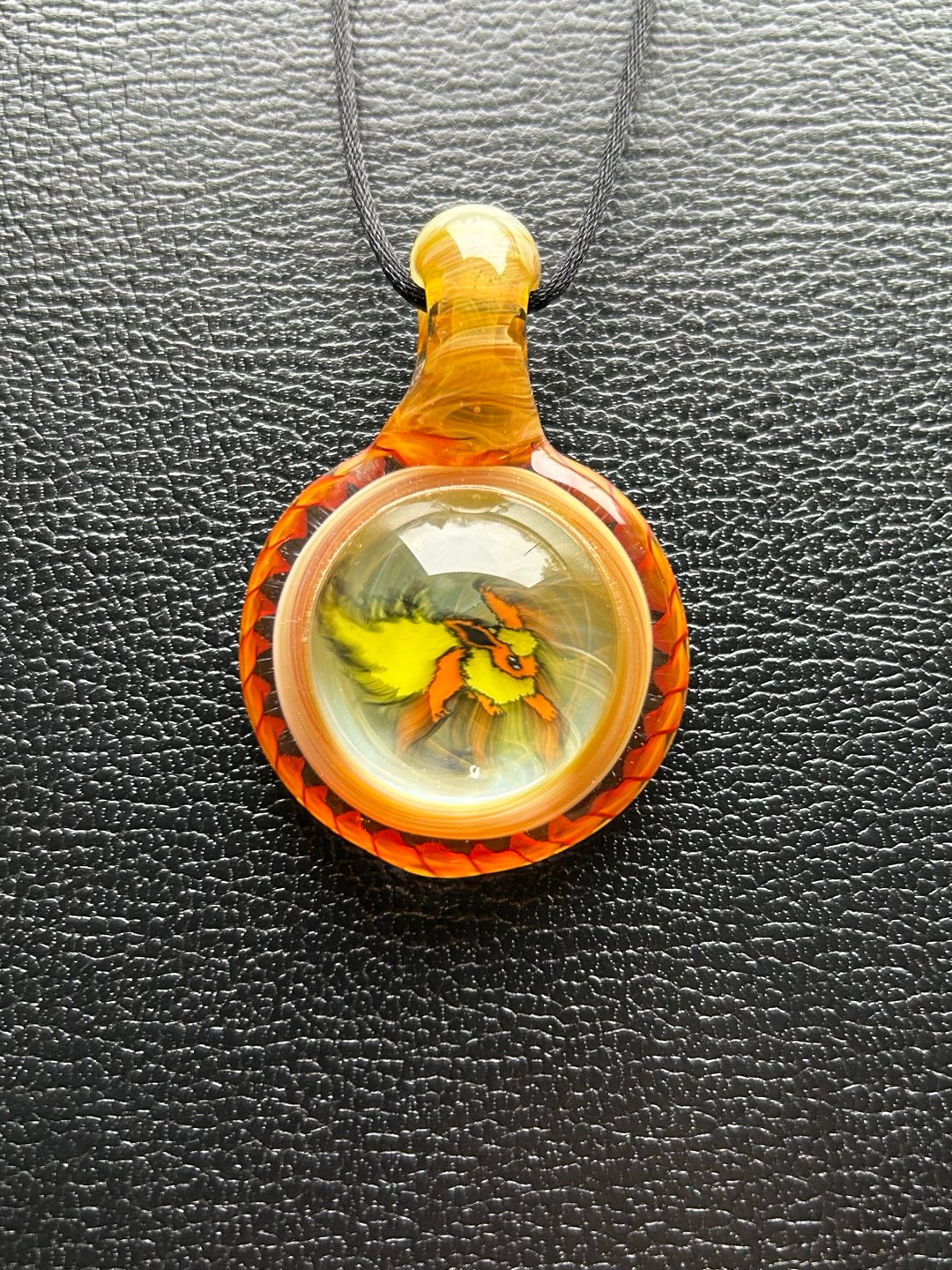 Preview pic of Willstar Glass Flareon Pokemon Pendant