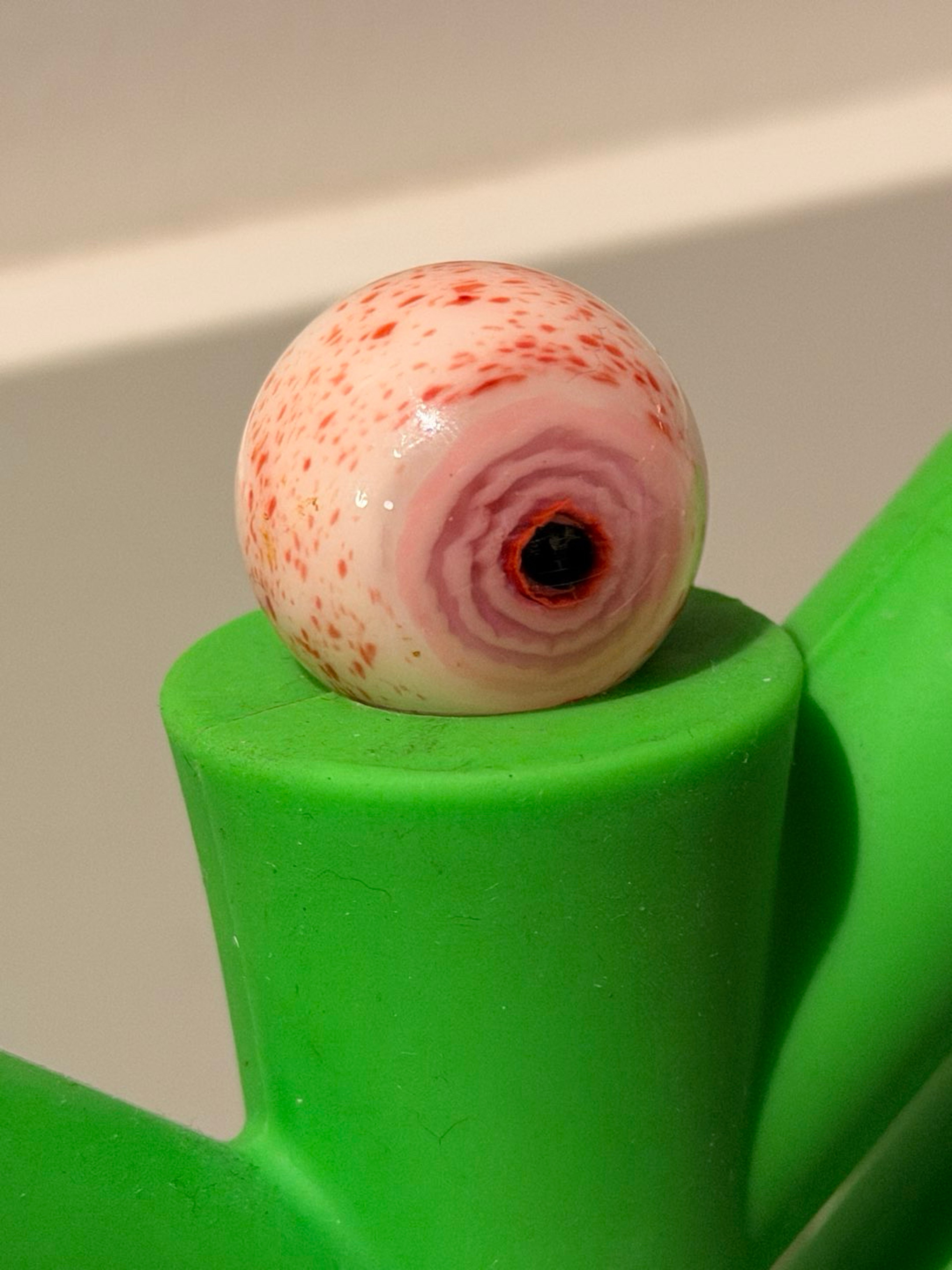 Preview pic of Vortex Eyeball Marble + Pearl Set