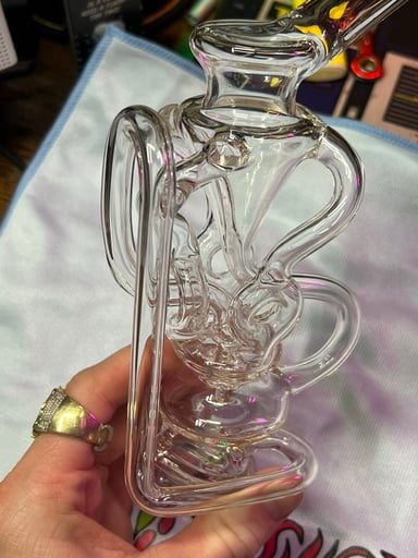 Preview pic of Puffco Otw Triple Donut