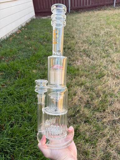Preview pic of Grass City Limited Edition Bong