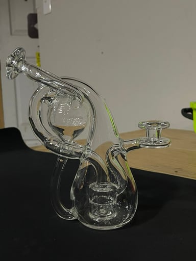 Preview pic of Earl Jr V2 Infinity Bottle