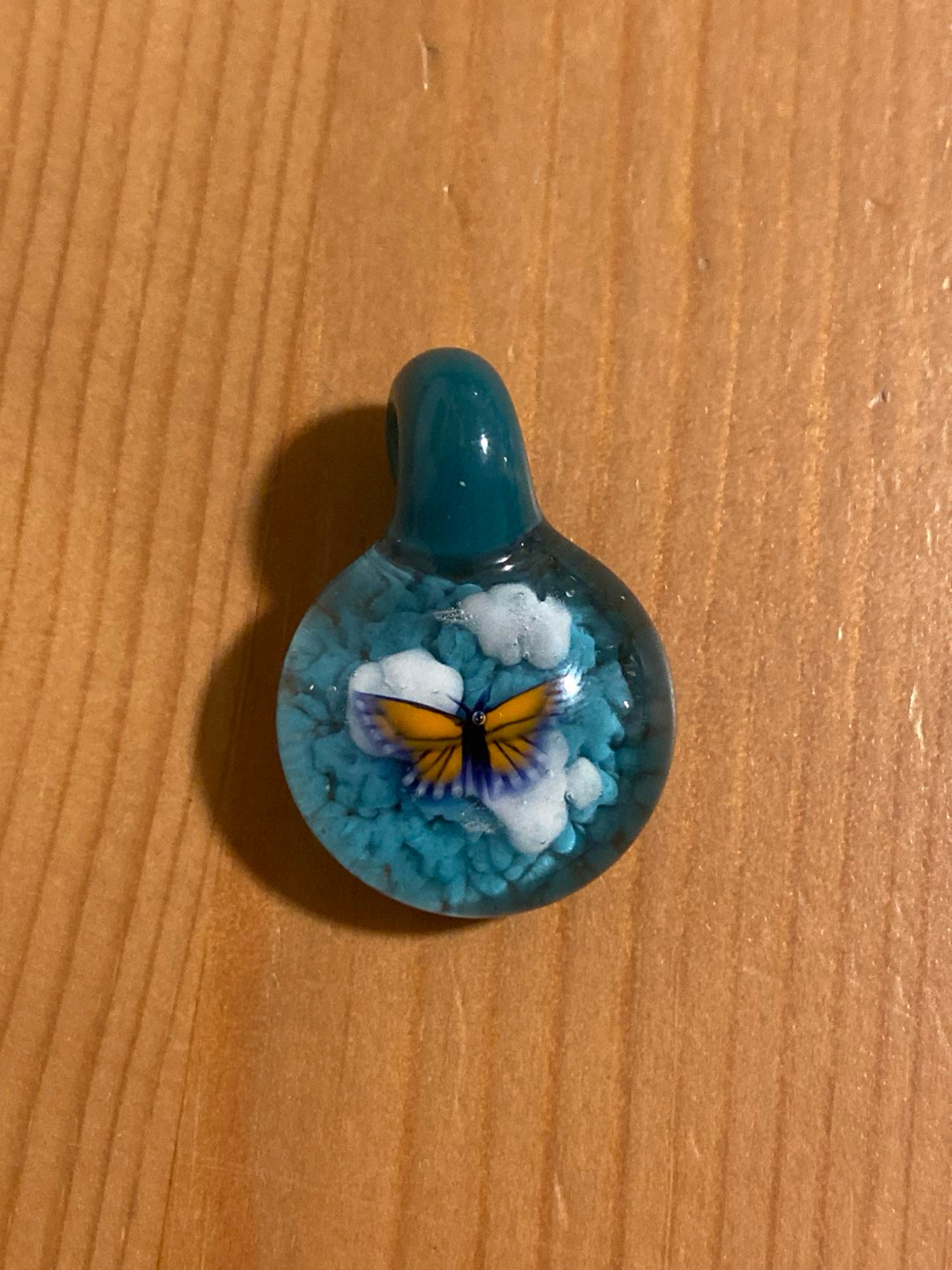 Preview pic of Kennaroo pendant