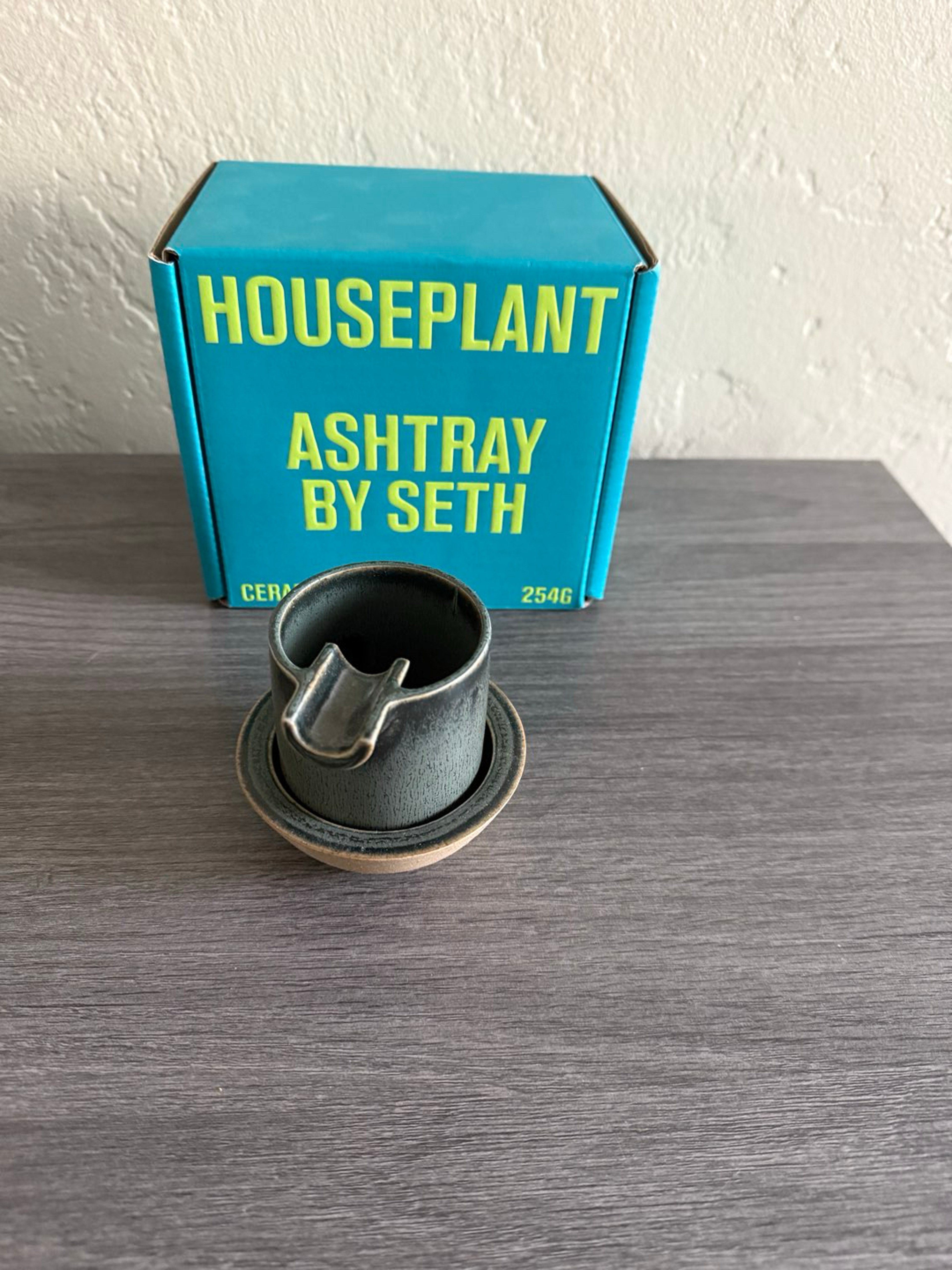 Houseplant Ashtray by Seth image 0