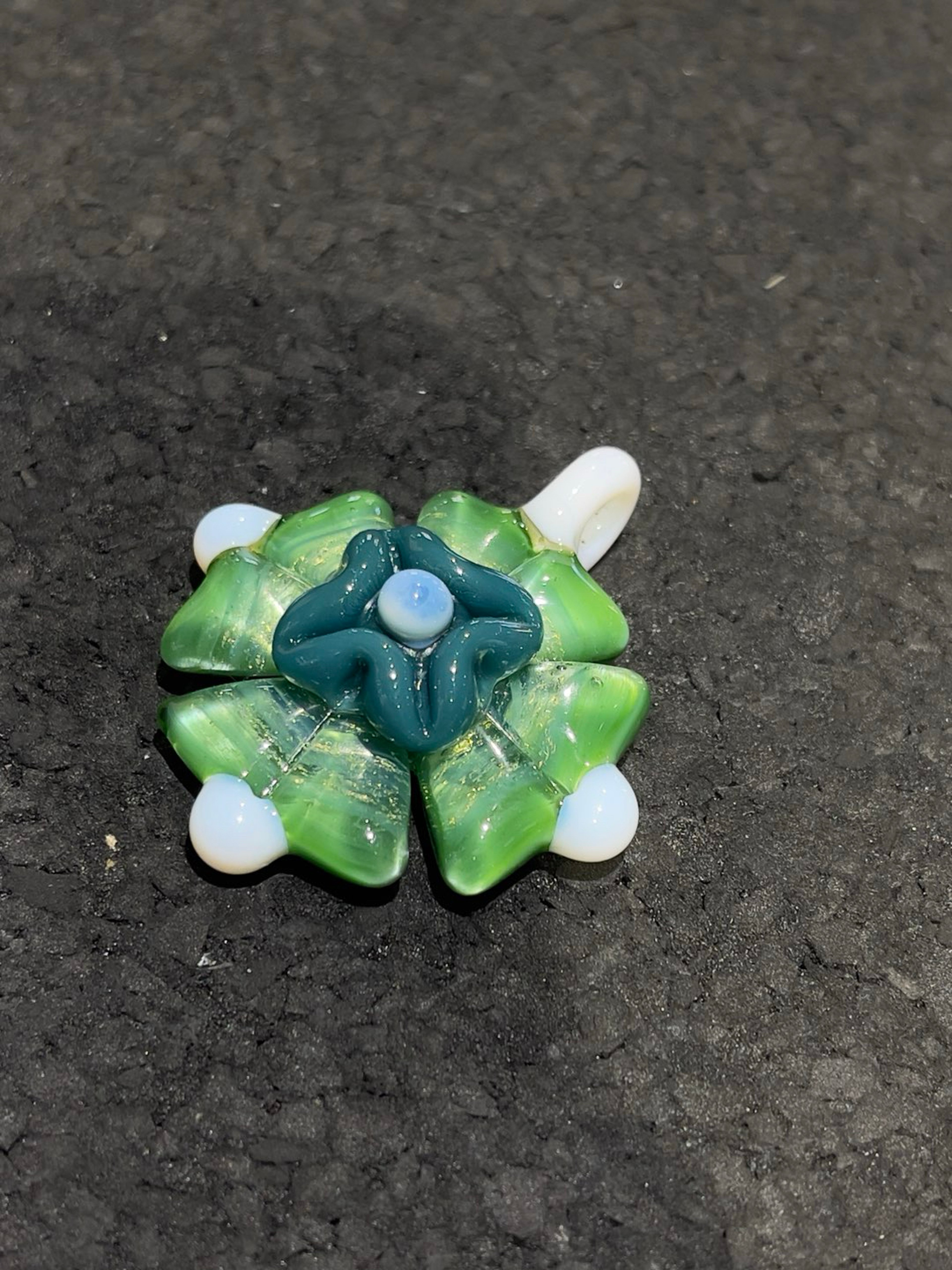 Pinky Brewtz Pendant image 0