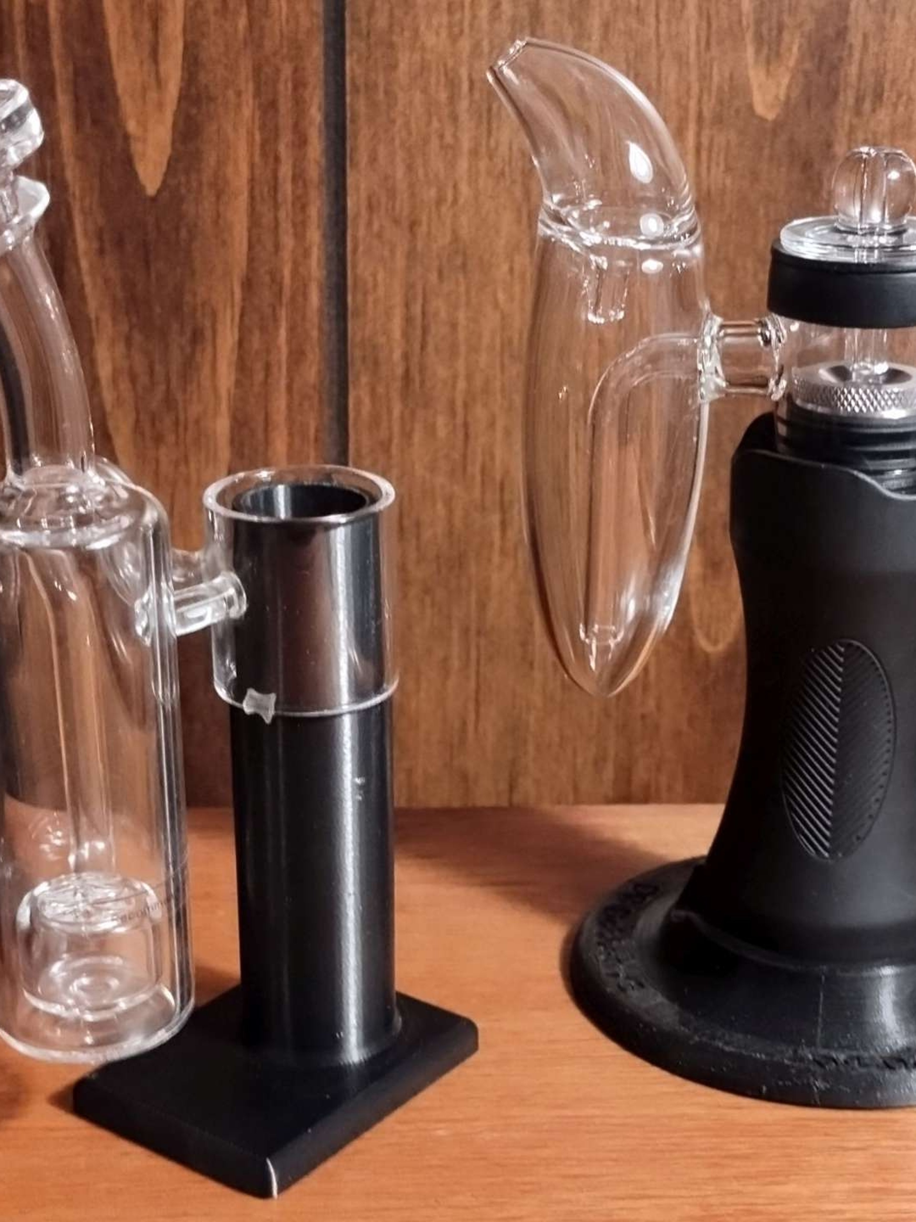 Preview pic of DrDabber XS with Fractal Glass and Stands