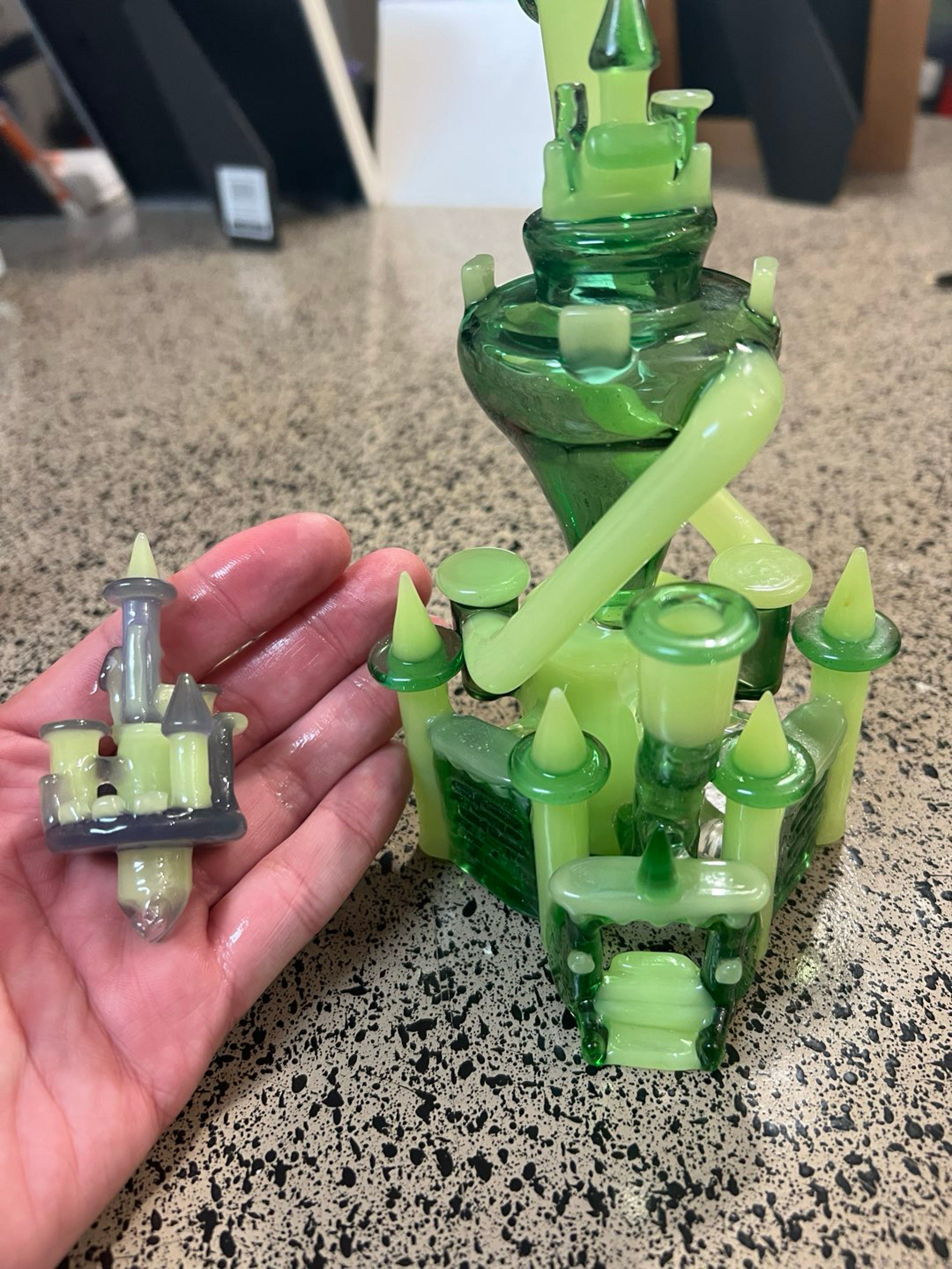 *trades* Jebb Gem Castle klein recycler image 0