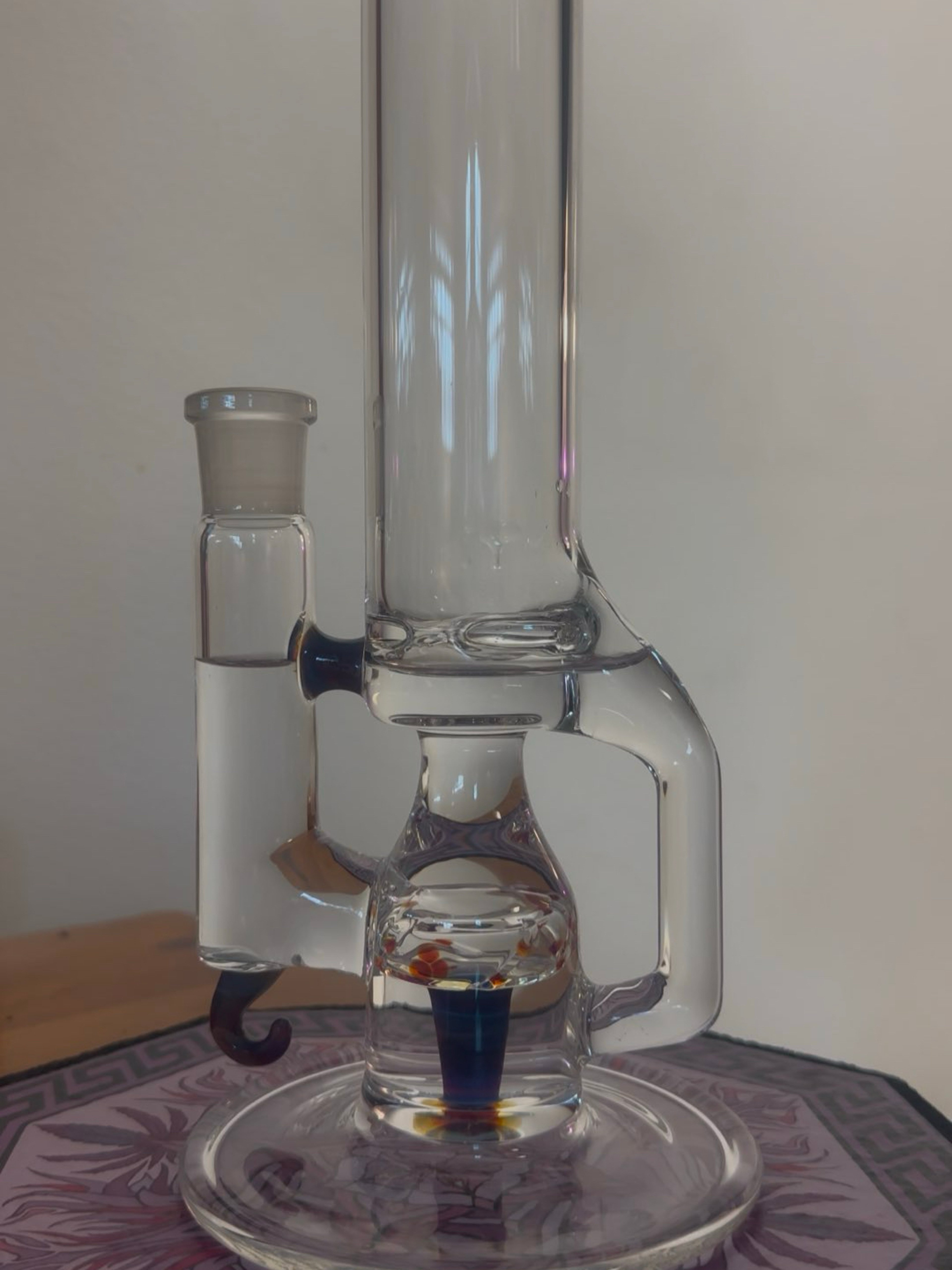 4 Hole Crows Nest image 0