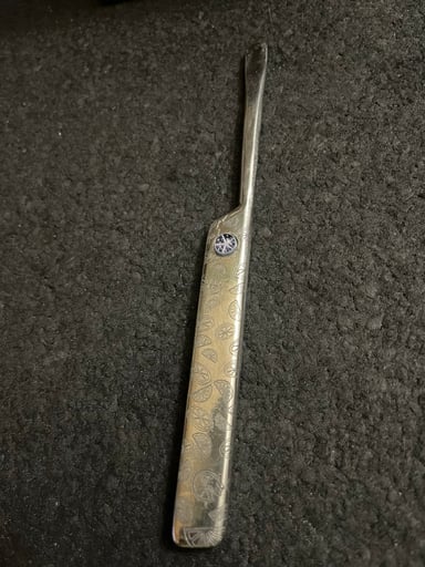 Preview pic of N8 x Lyons embossed tool