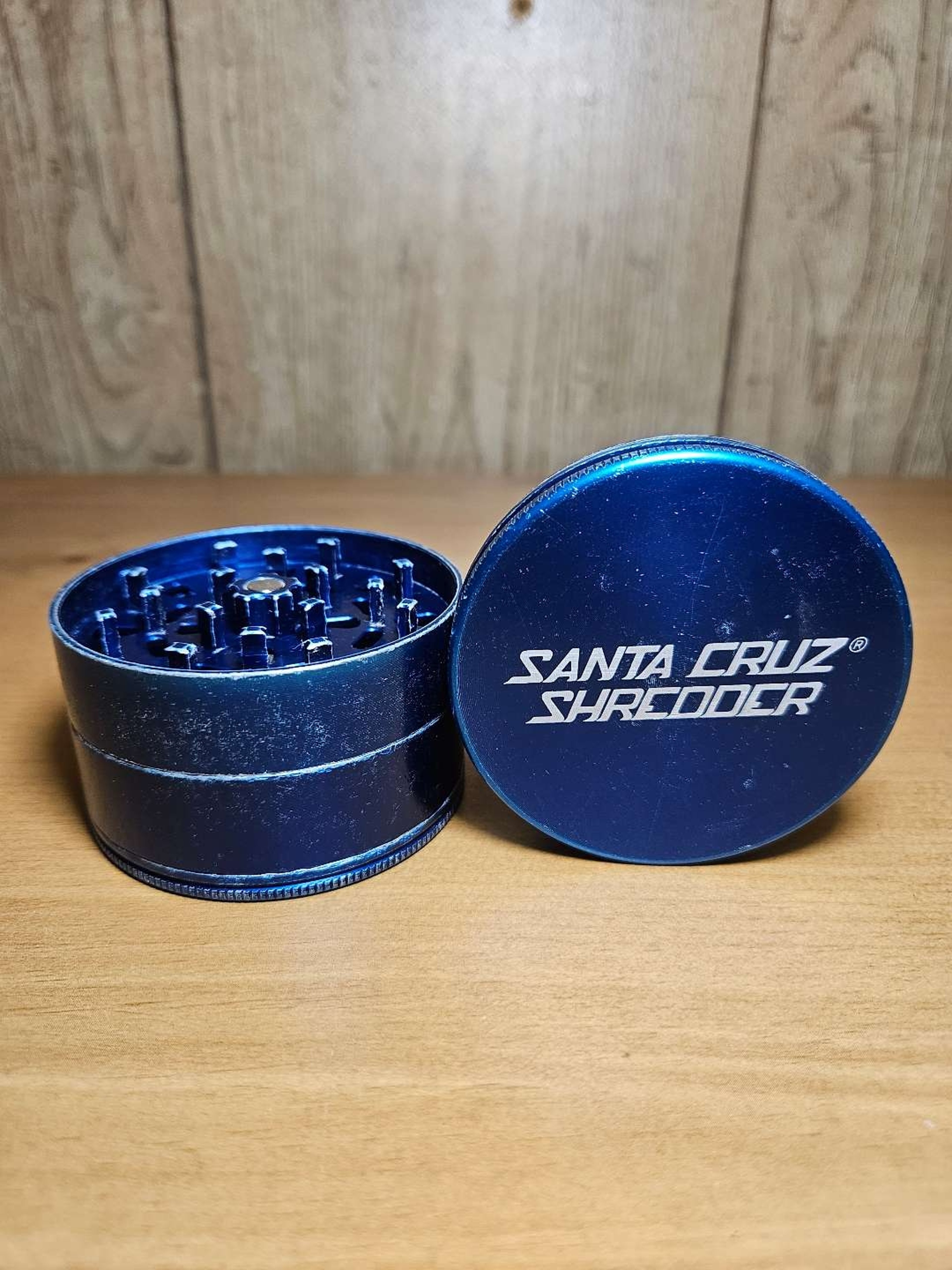 Santa Cruz Shredder Grinder image 0