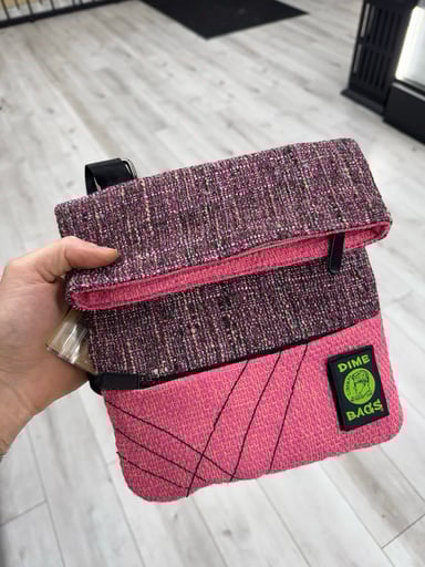 Preview pic of Dime bag multi purpose small static pink