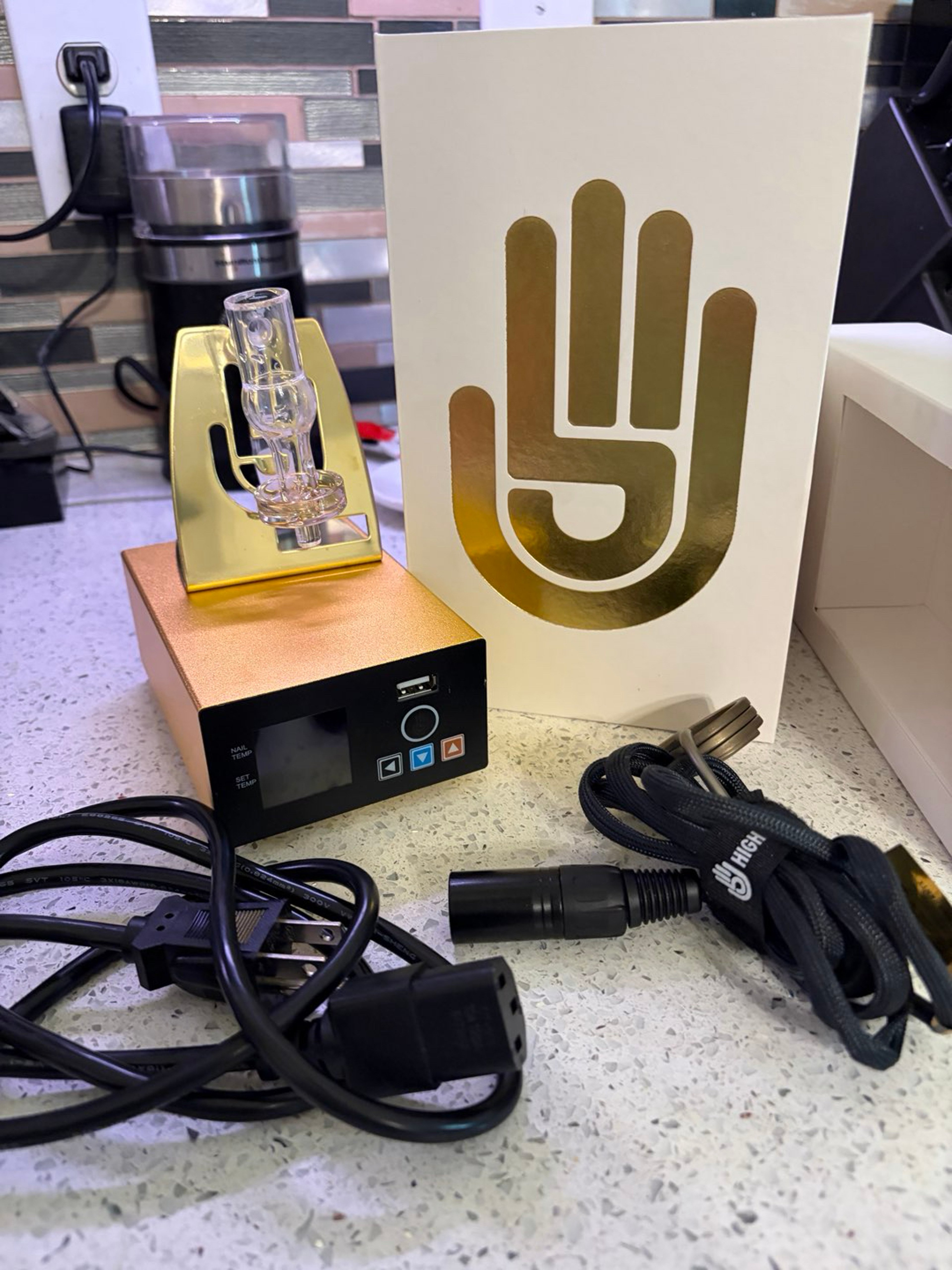 Gold High Five E-Nail Bundle image 0