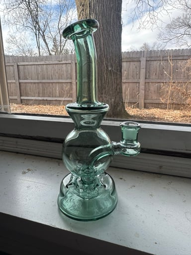 Preview pic of JaysonWGlass Bloop