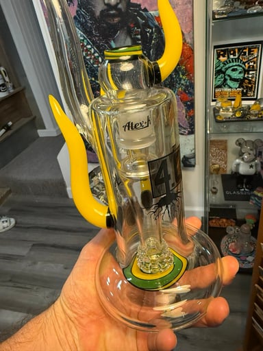 Preview pic of Eross x Alex K