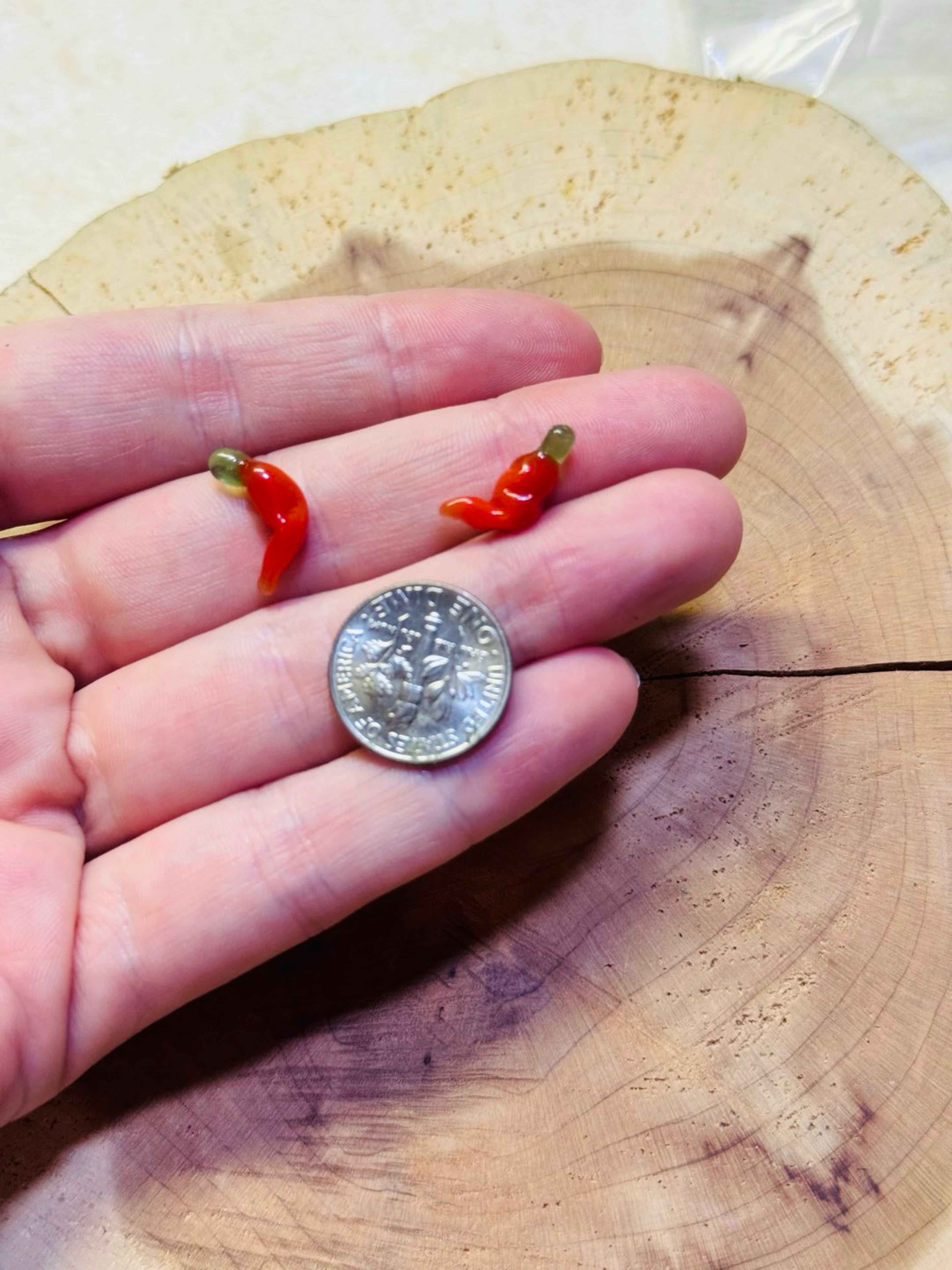 Preview pic of Chilli pepper terp pearl set of 2