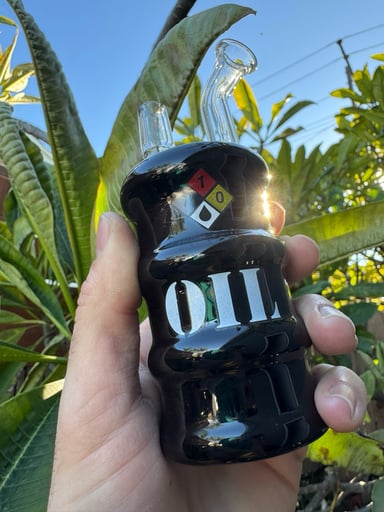 Preview pic of High Tech Glass Toxic Oil Barrel Rig