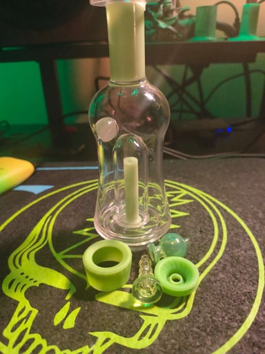 Preview pic of Puffco custom glass bundle