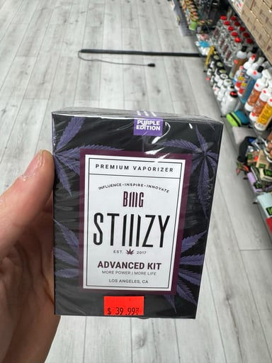 Preview pic of Stiiizy advanced battery purple