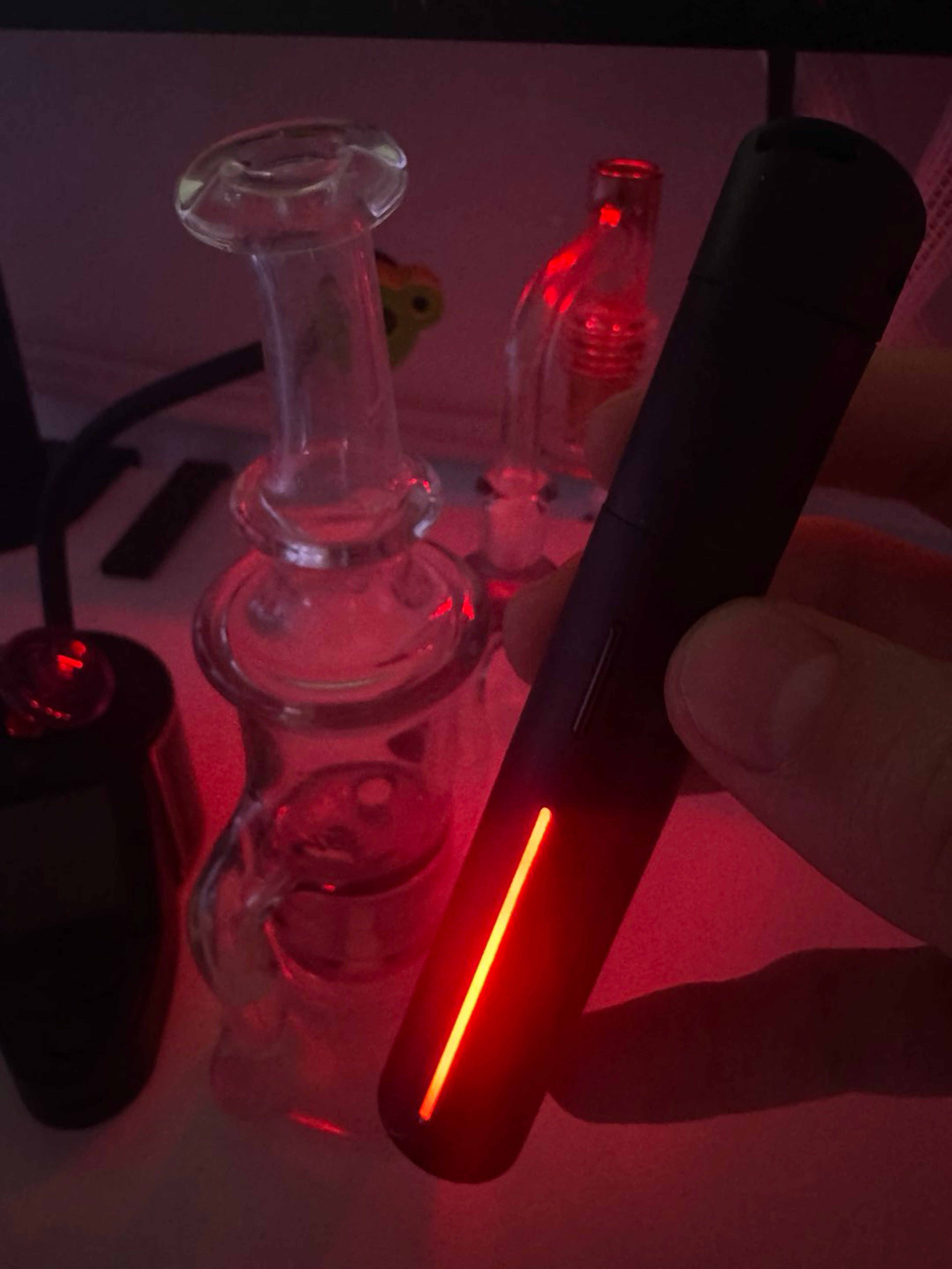 Puffco Pivot - Black image 0