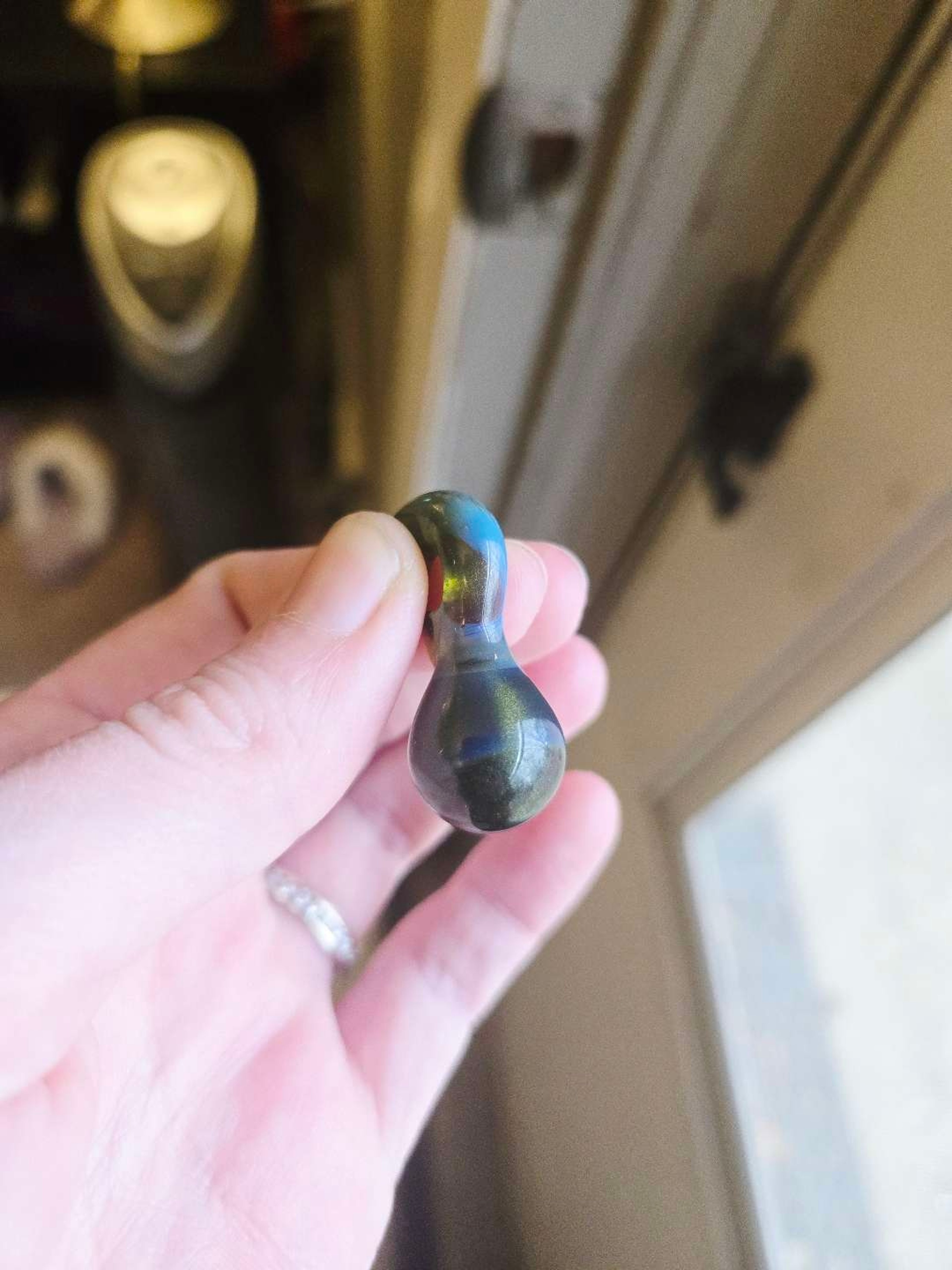 Preview pic of Sparkly Drop Pendant