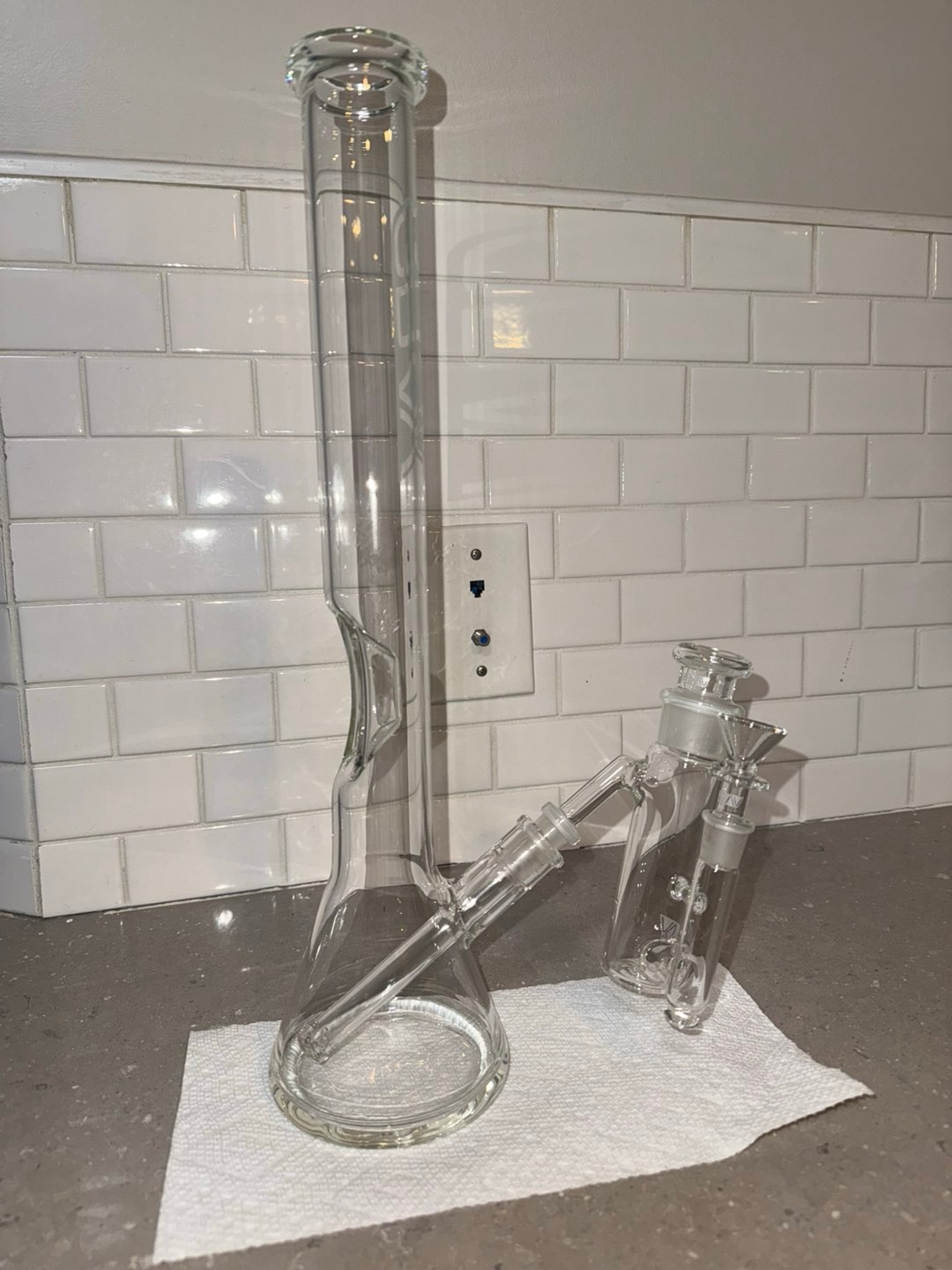 LARGE GRAV BEAKER 20in FULL SETUP image 0
