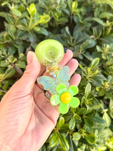 Preview pic of Green Butterfly Daisy Glass Hand Pipe
