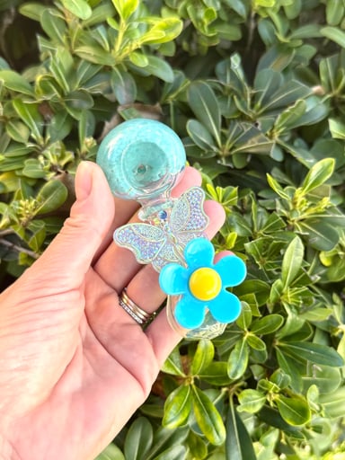 Preview pic of Blue Butterfly Daisy Glass Hand Pipee