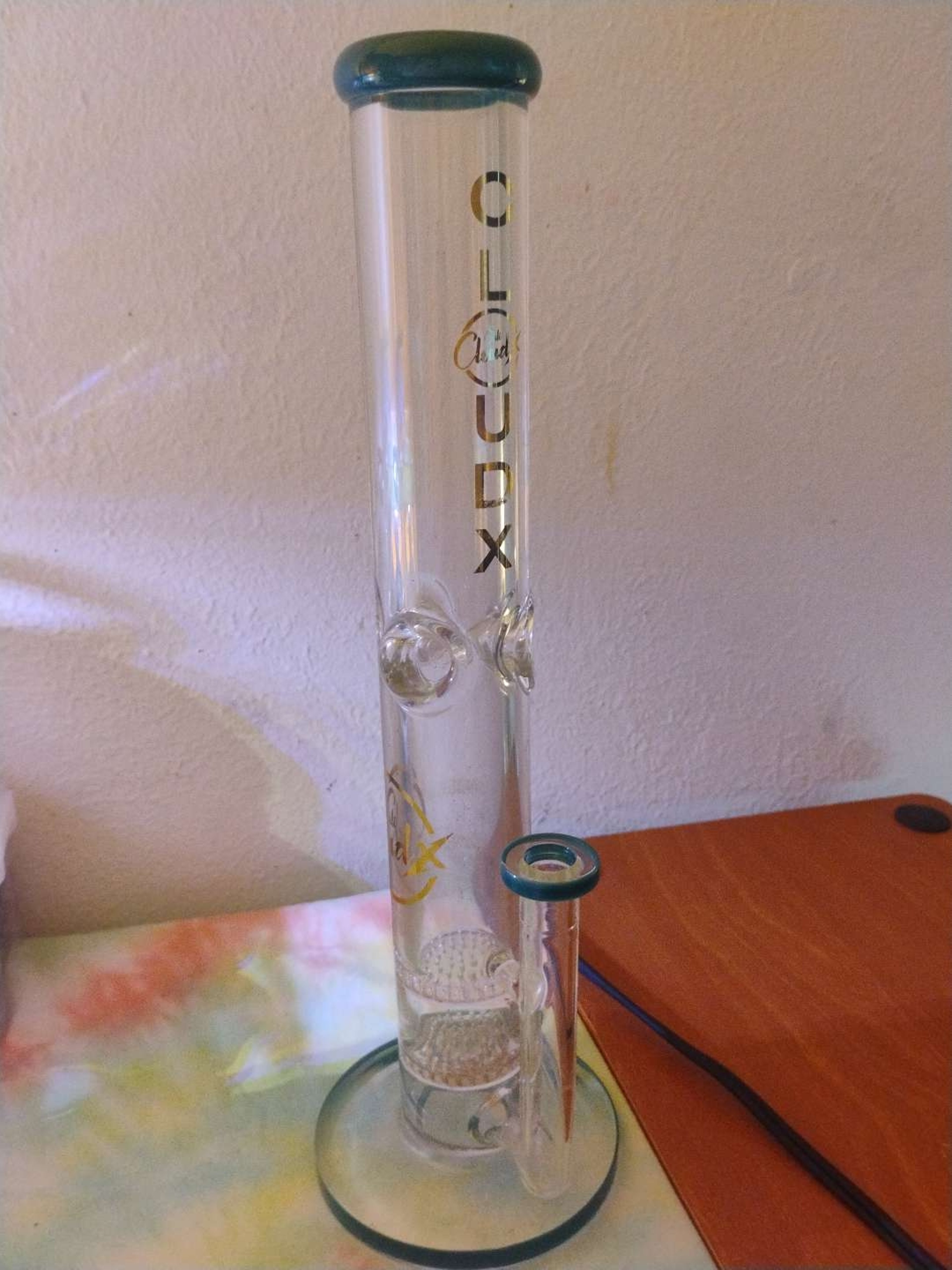 Preview pic of "Slightly Used" CLOUD X Bong
