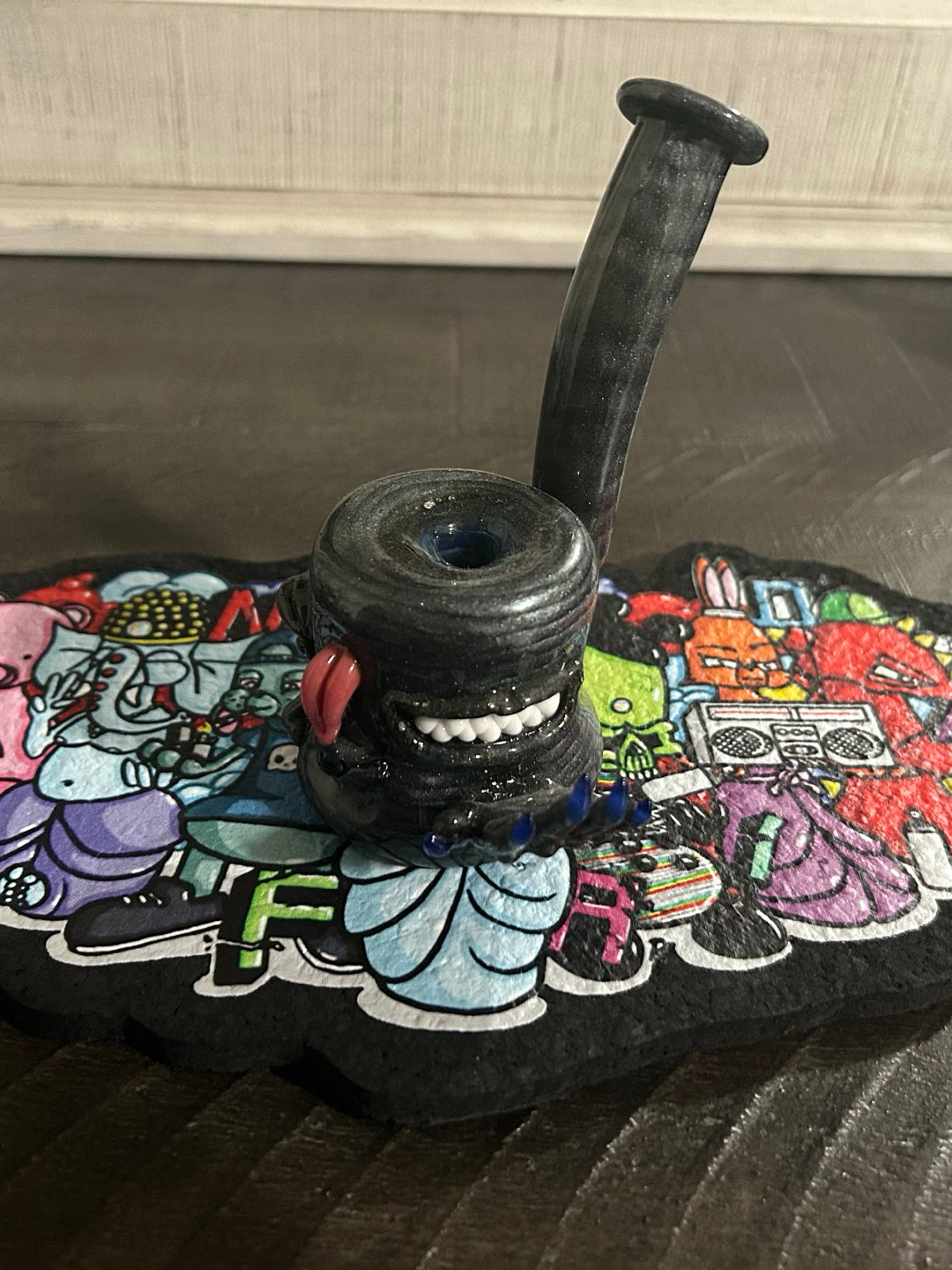 Preview pic of Wyrd Glass Bubbler