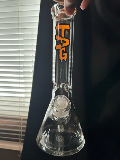 Preview pic of 12” Beaker Bong TAG