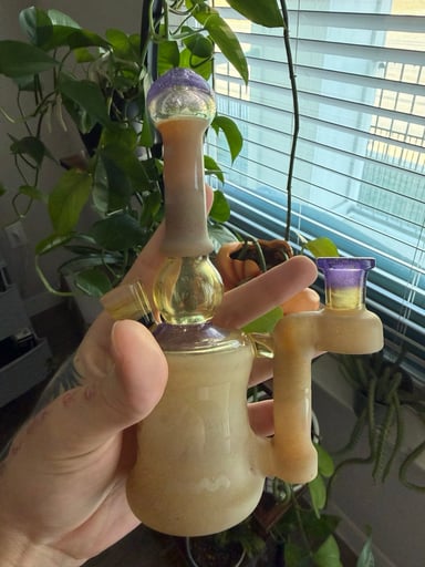 Preview pic of Mitzel 1 of 1