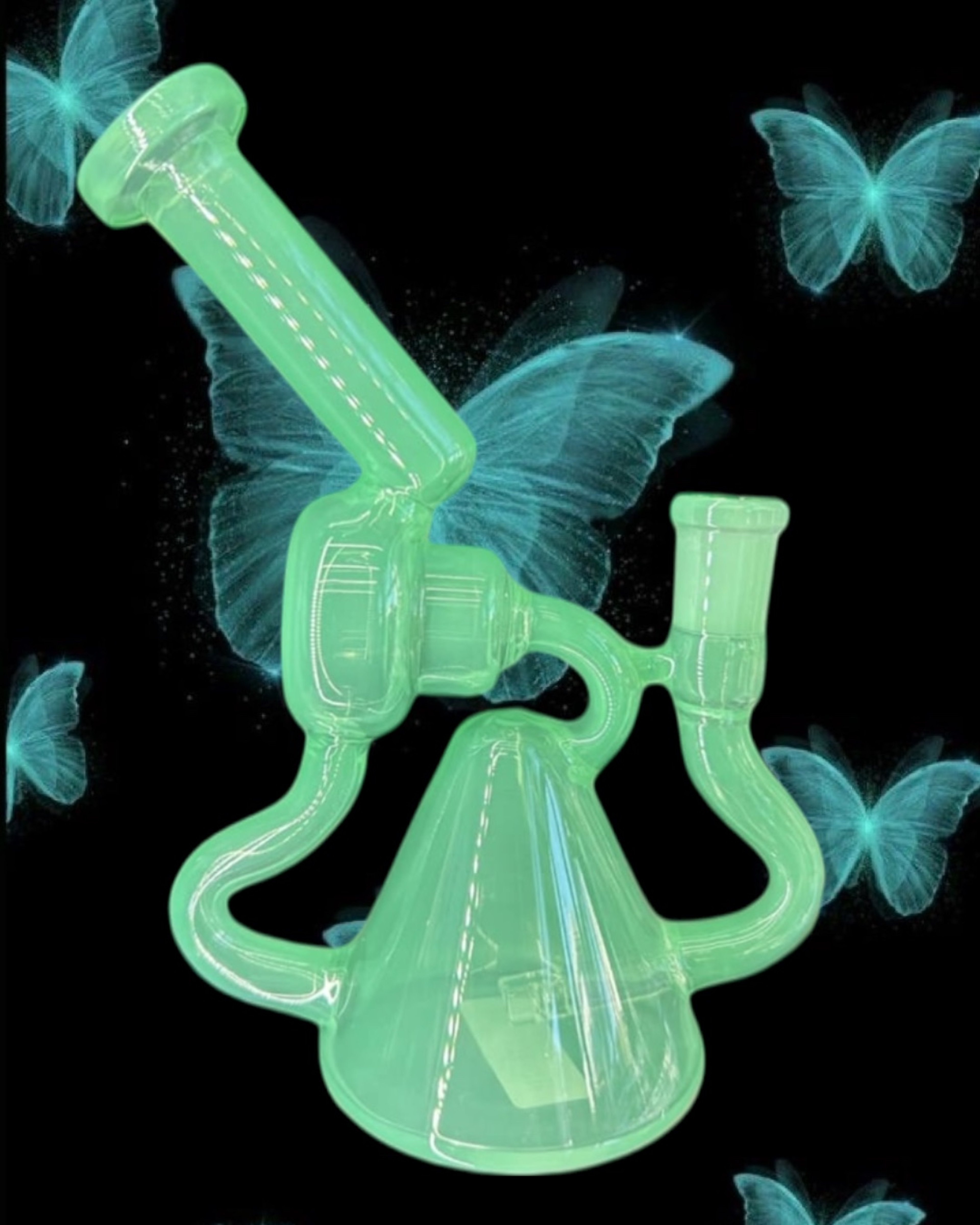 Preview pic of Solid Seafoam Green 🩵 Recycler Bong - Pyramid Base & Donut Shaped Chamber Design