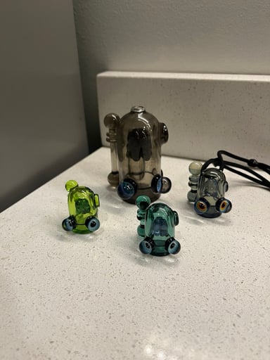 Preview pic of Bug Glass Rig & 3 Pendants